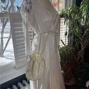 Whitish cream floral beaded floral cinch bridal money crossbody purse bag
